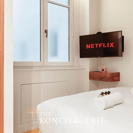Apartman Luxury In Saint-germain, Bon Marche, With Ac