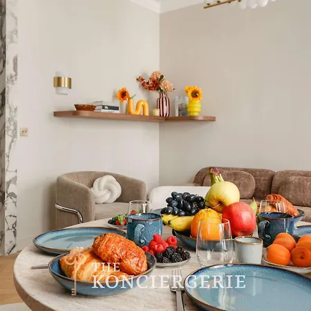 Luxury In Saint-germain, Bon Marche, With Ac Apartman *